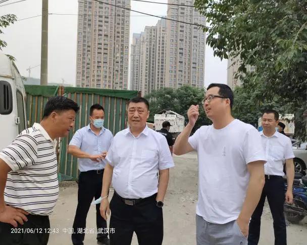 商務區(qū)集團領導端午期間深入地塊工地督導檢查創(chuàng)文創(chuàng)衛(wèi)整治工作