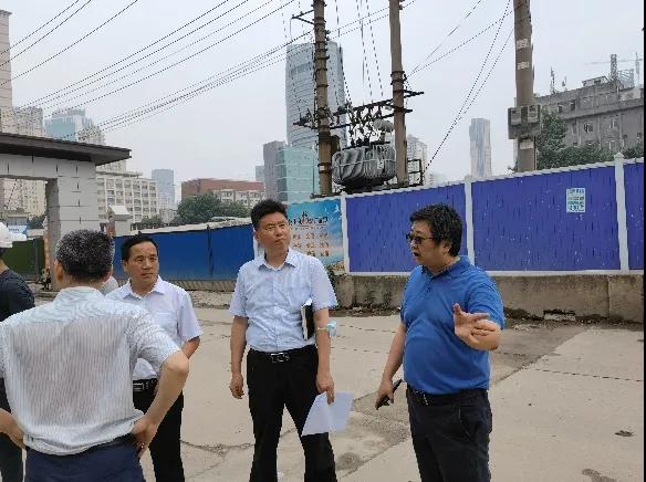 商務區(qū)集團領導端午期間深入地塊工地督導檢查創(chuàng)文創(chuàng)衛(wèi)整治工作